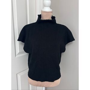 En Saison sleeveless sweater